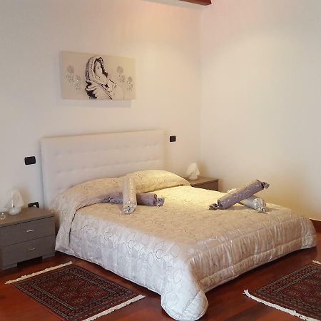 Dimora Di Mara Bed & Breakfast Santeramo in Colle Exterior photo