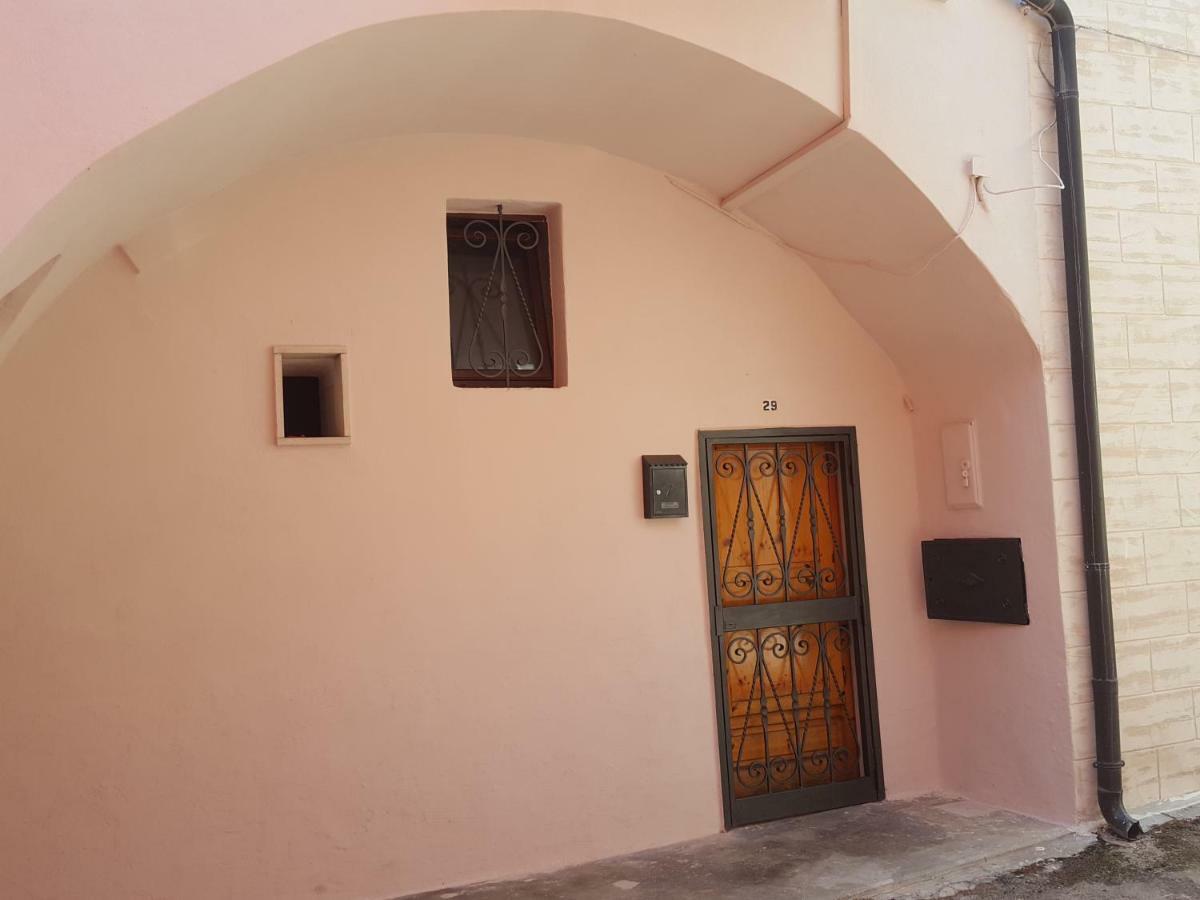 Dimora Di Mara Bed & Breakfast Santeramo in Colle Exterior photo