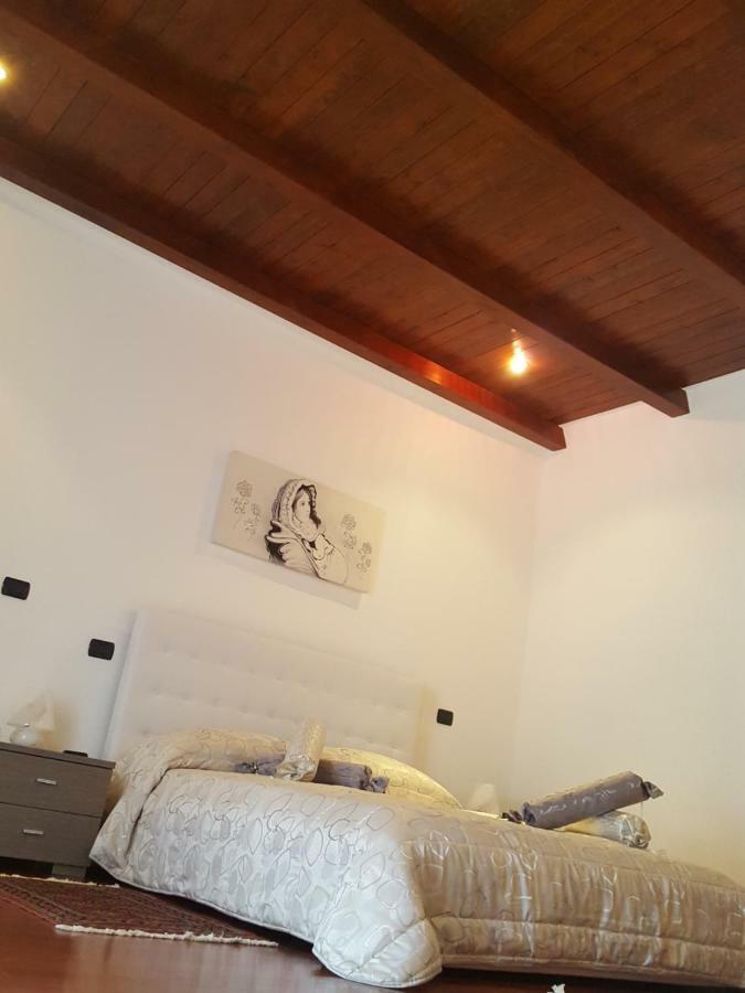 Dimora Di Mara Bed & Breakfast Santeramo in Colle Exterior photo